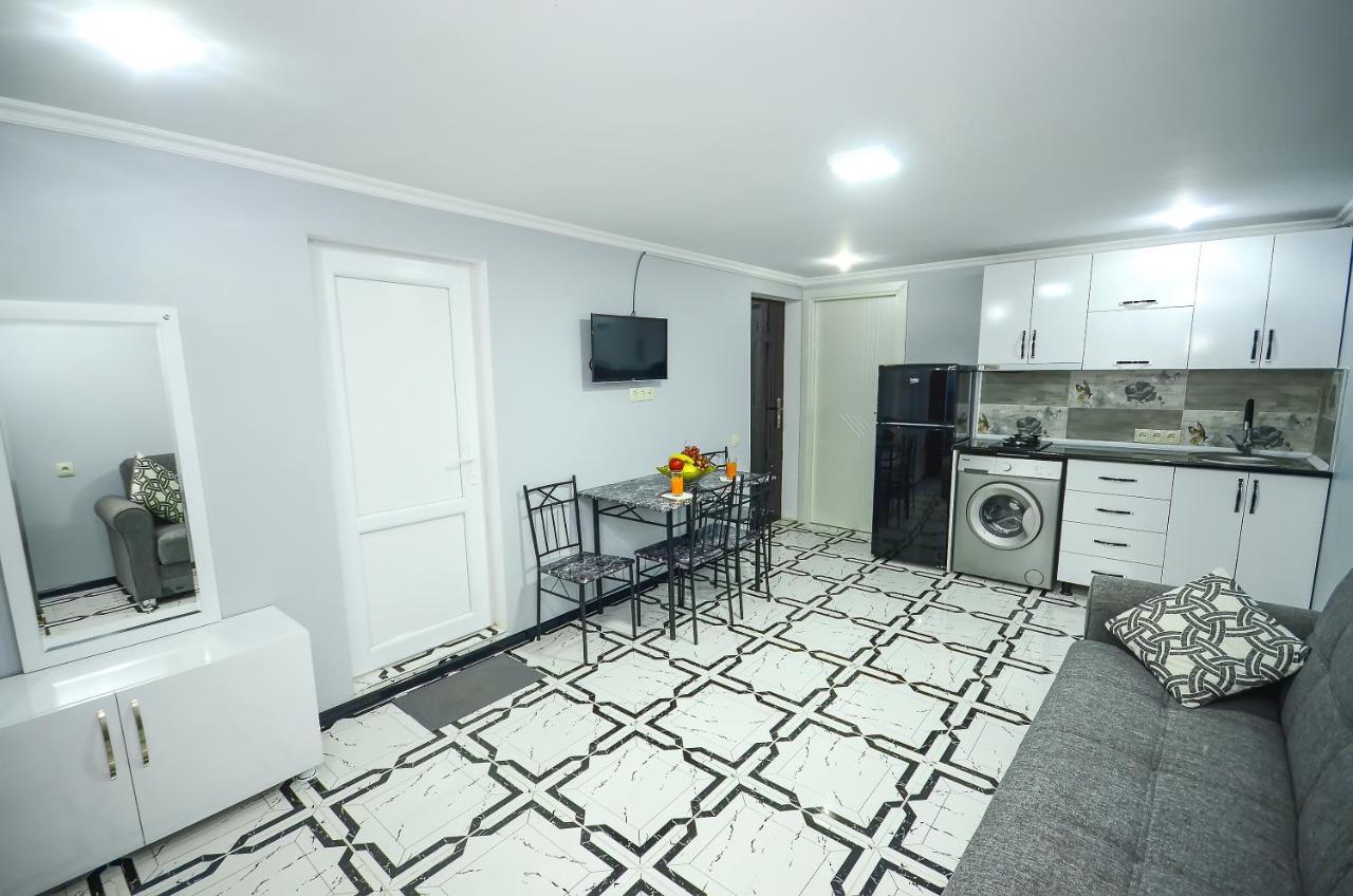 Aparthotel My Home Μπατούμι Εξωτερικό φωτογραφία
