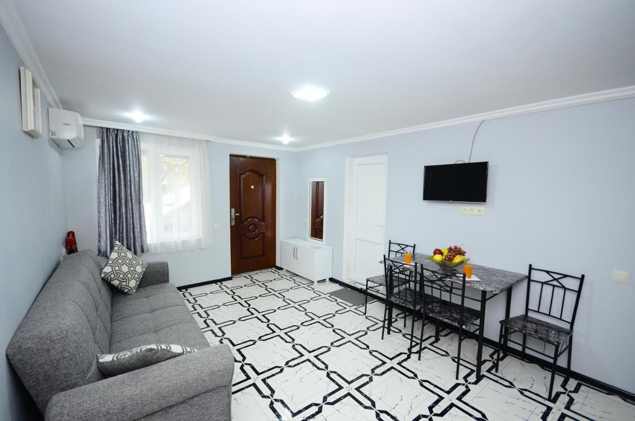 Aparthotel My Home Μπατούμι Εξωτερικό φωτογραφία